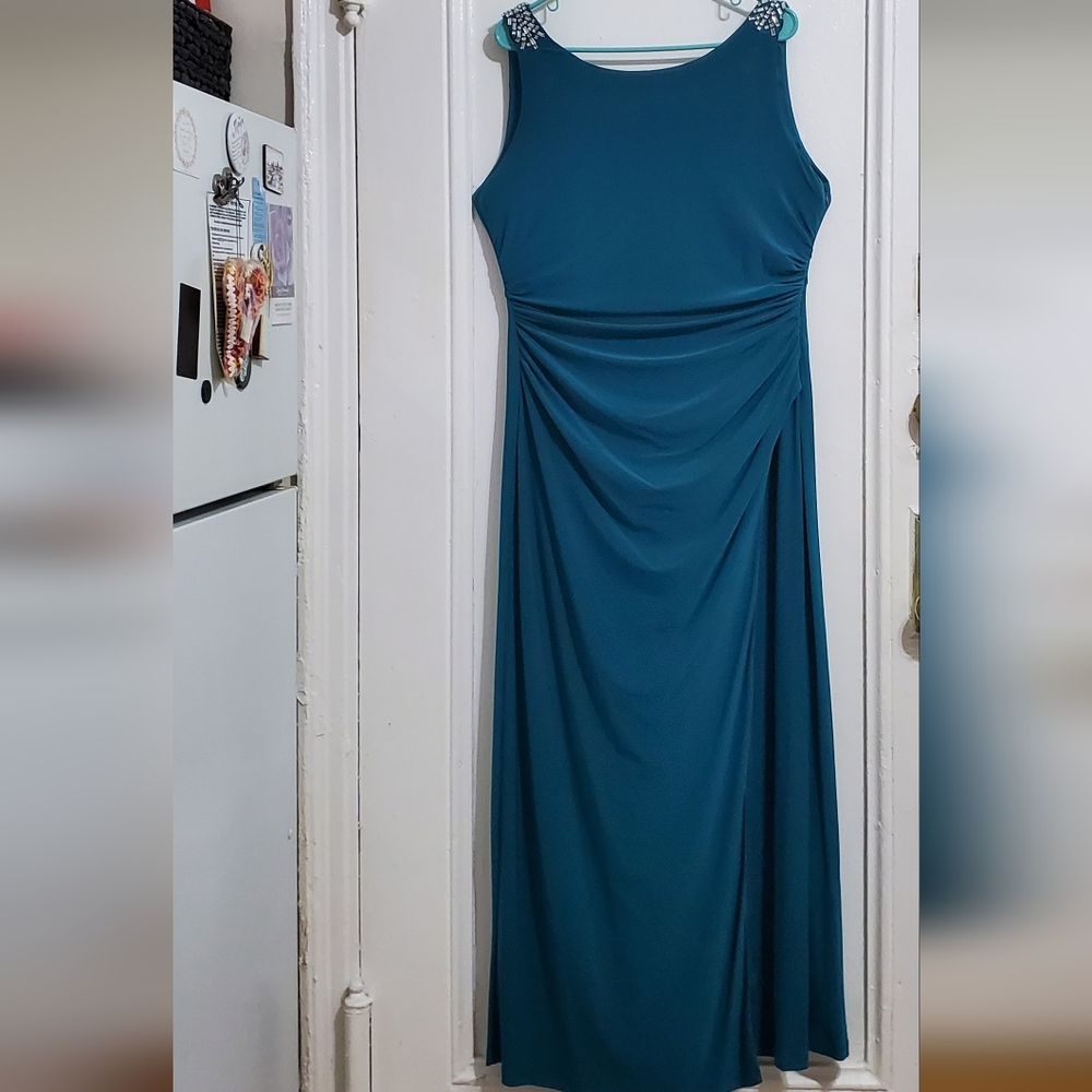 Formal dress, size 16P,maxi